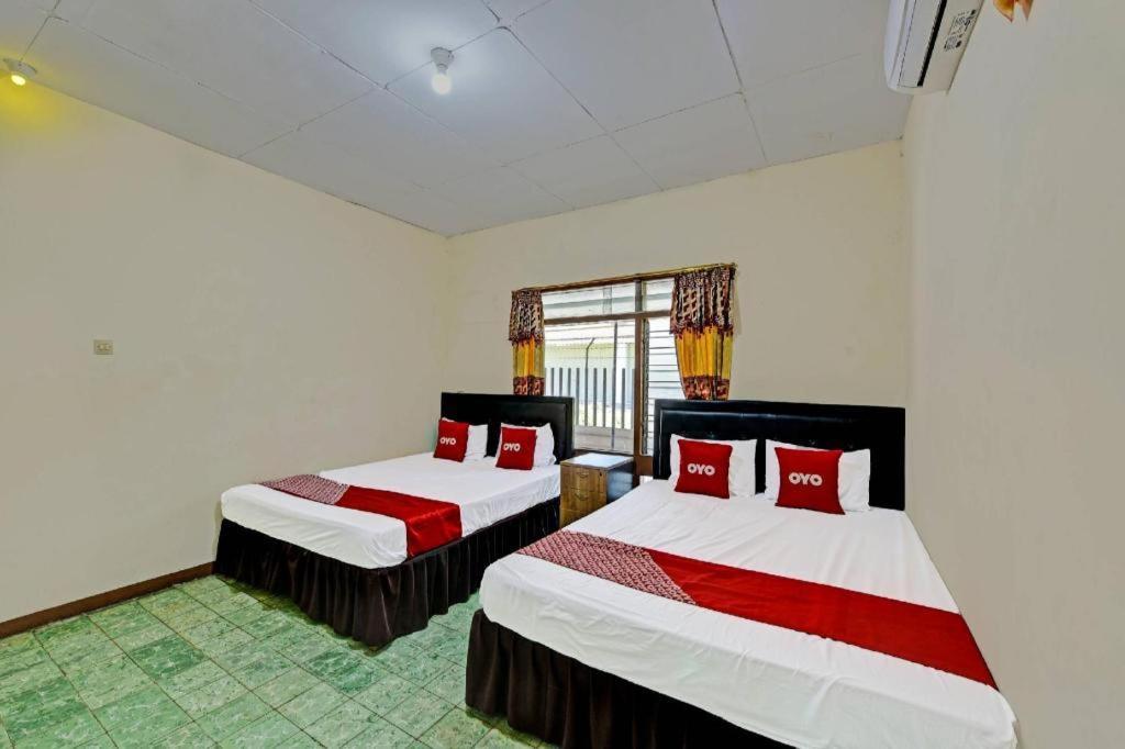 Oyo 90443 New Kartika In Cilacap